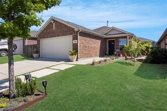 Building Photo - 2505 Milne Ct