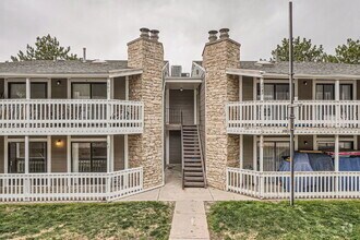 Building Photo - Spacious 1,177 sq ft 3-Bed / 2-Bath Condo ...