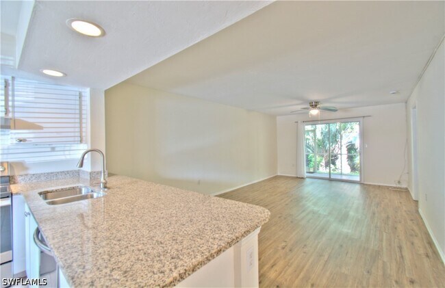 Building Photo - 2385 Naples Trace Cir