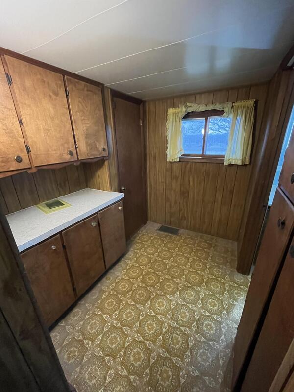 Building Photo - 202 St Clair Ave SW