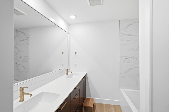 Building Photo - 1301 Haxby Ct