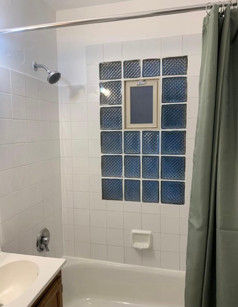 Building Photo - 1164 Cook Ave E