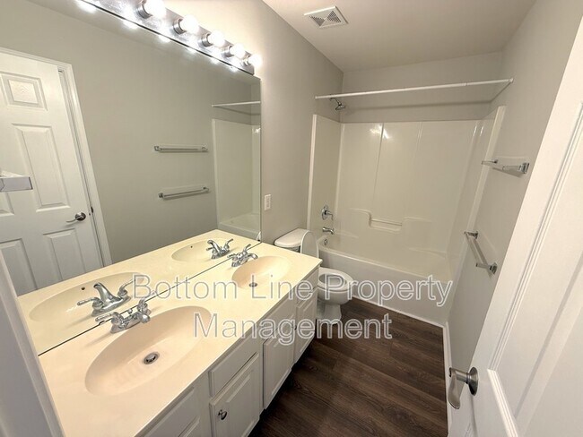 Building Photo - 10016 Heatherly Ct
