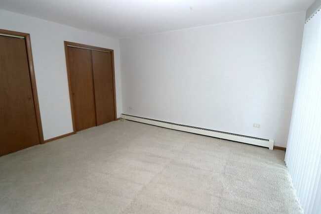 Building Photo - 220 Griffing Ave