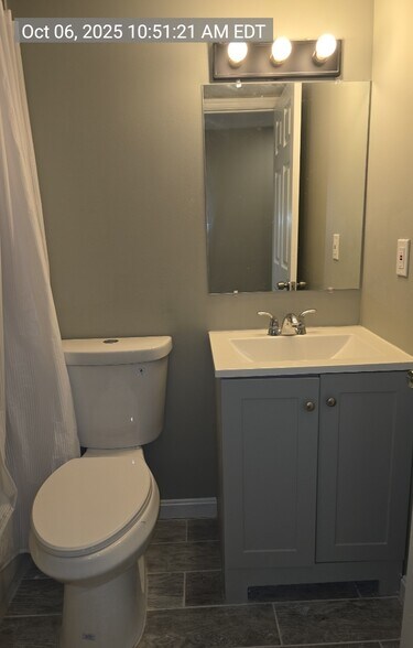 Building Photo - 335 Arden Rd W