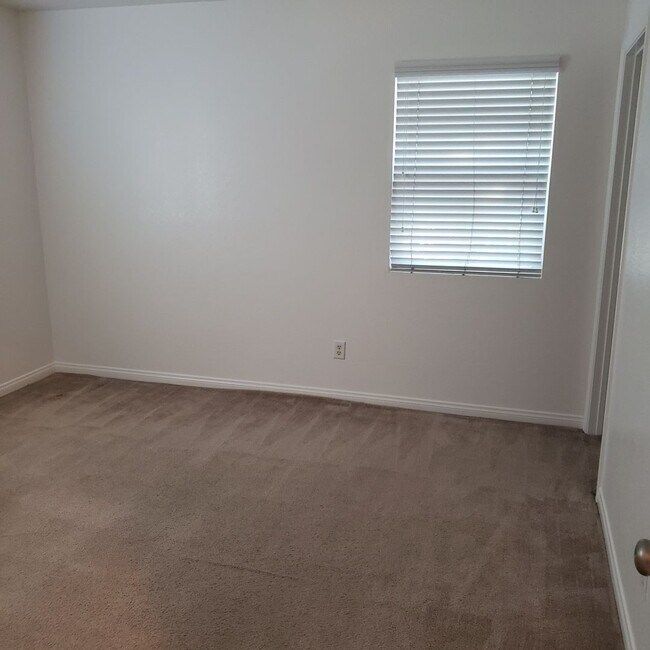 Building Photo - BEAUTIFUL ROSETTA CANYON 45014 Anabel Lane Lake Elsinore