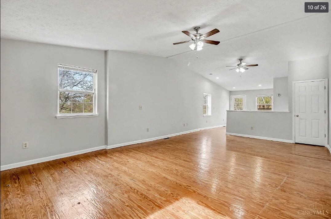 Building Photo - 2226 Ravine St