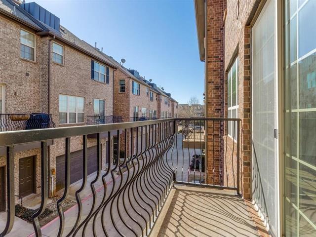 Building Photo - 3942 Sugar Tree Way