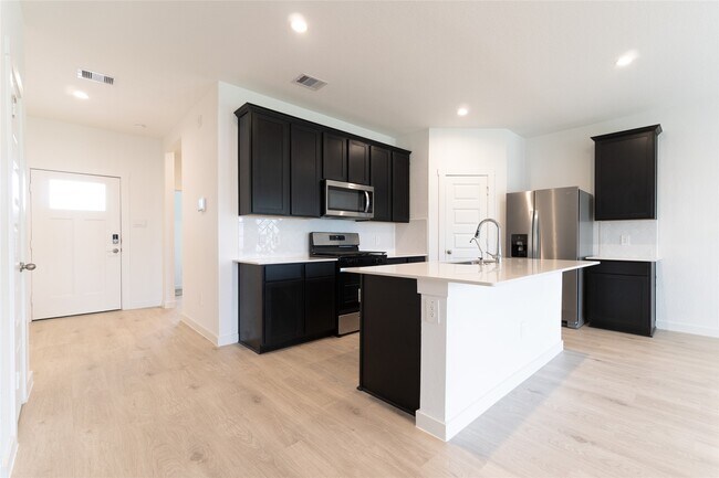 Building Photo - 30030 Foxtail Pne Ct