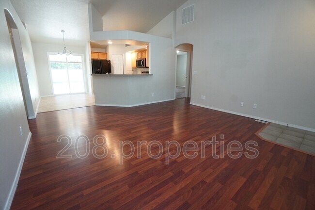 Building Photo - 12303 W Abram Dr