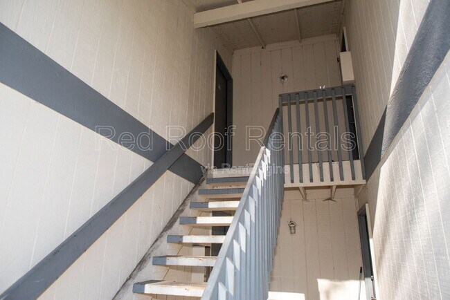 Building Photo - 3411 92nd St S