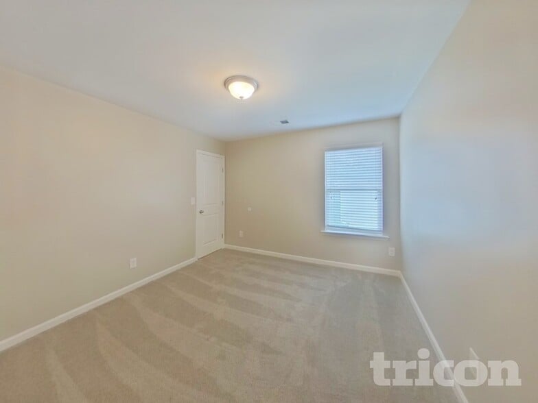 Building Photo - 5370 Campbellton Fairburn Rd