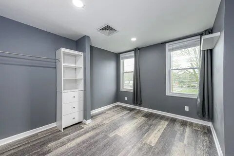 Building Photo - 1668 Litchfield Tpke