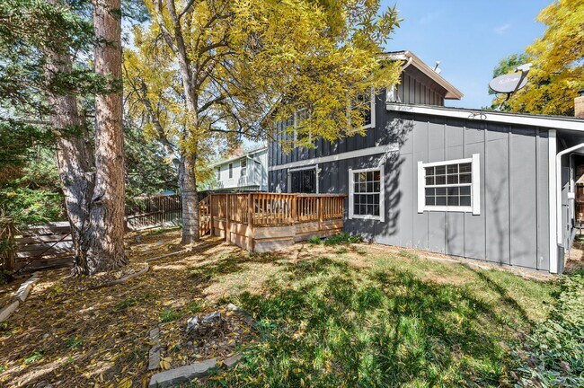 Building Photo - Ken Caryl Perfection