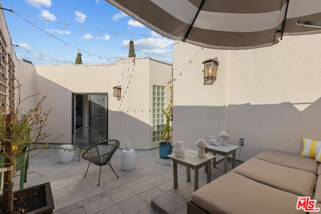 Building Photo - 12000 Goshen Ave