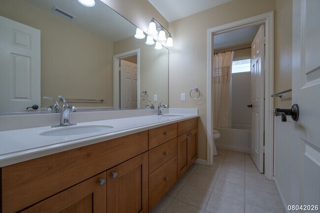 Building Photo - 5 Bed 3 Bath in Ka Makana at Hoakalei