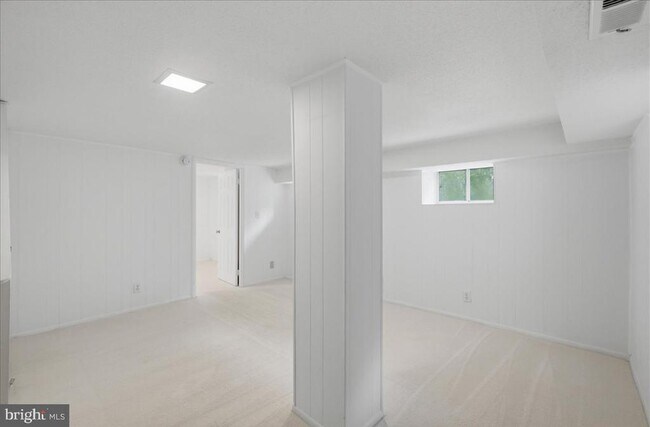 Building Photo - 4825 S 28th St