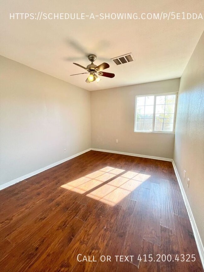 Building Photo - 2 Weeks Free Move-In Promo! Charming 4-Bed...