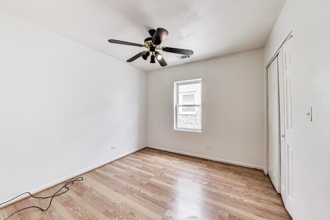 Building Photo - 4641 S Drake Ave