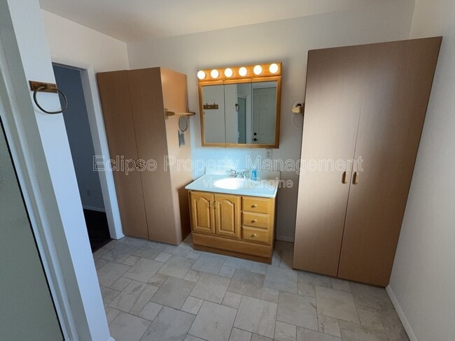 Building Photo - 1725 Glenwood Ave