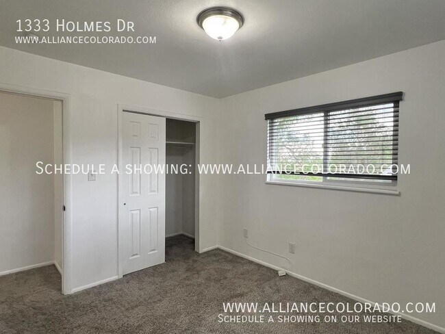 Building Photo - 1333 Holmes Dr