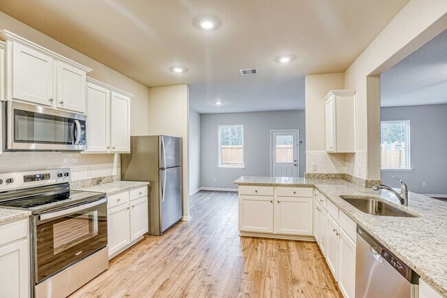 Building Photo - 8212 Sunberry Shadow Dr