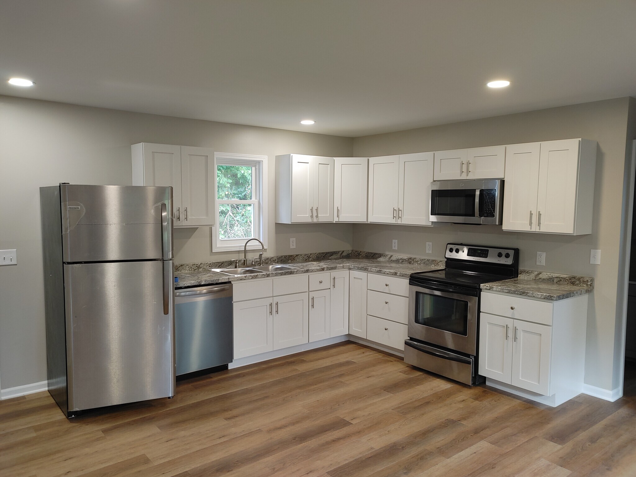 Kitchen - 71 Pomeroy Rd