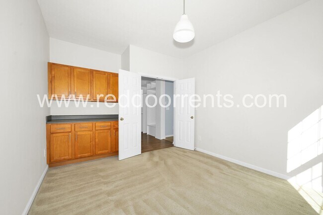 Building Photo - 7737 Solomon Dr