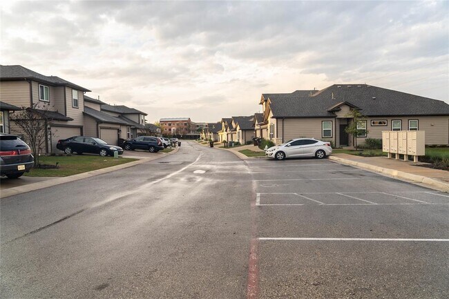 Building Photo - 13700 Sage Grouse Dr