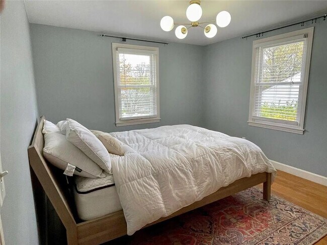 Building Photo - 30 Althea Dr