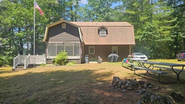 Building Photo - 104 Prouty Ln