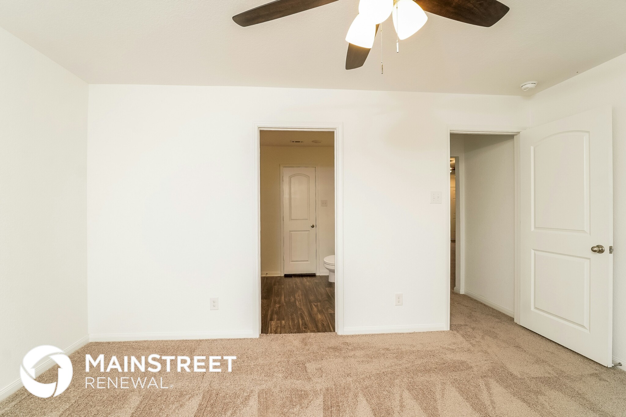 Building Photo - 4171 River Legacy