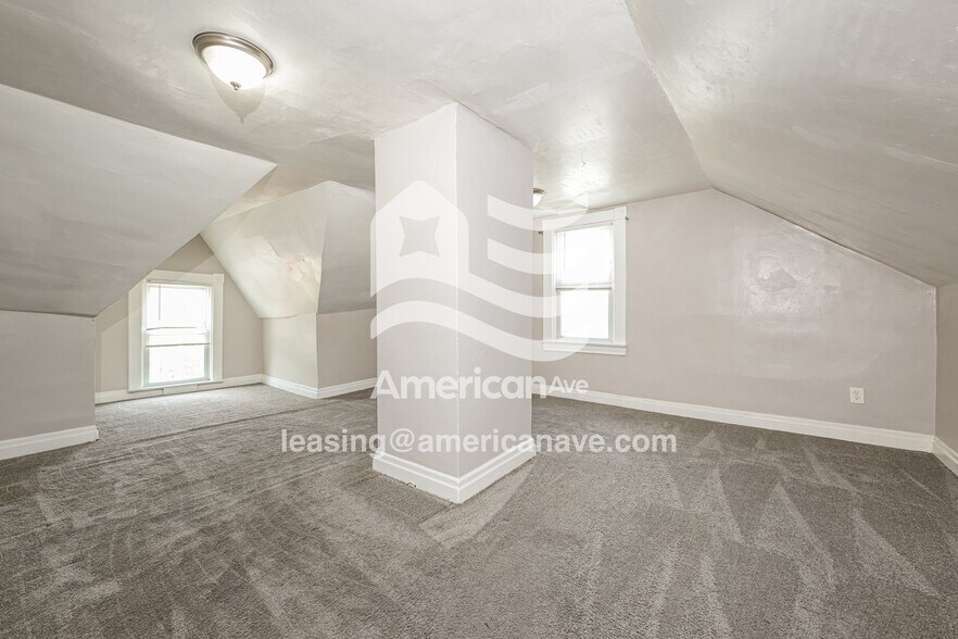 Building Photo - 1101 Fairdale St