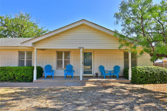 Building Photo - 2810 Arrowhead Dr