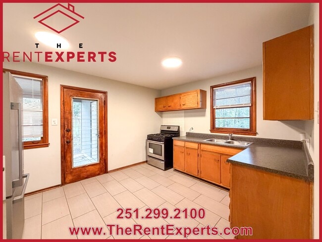 Building Photo - 5301 S David Langan Dr