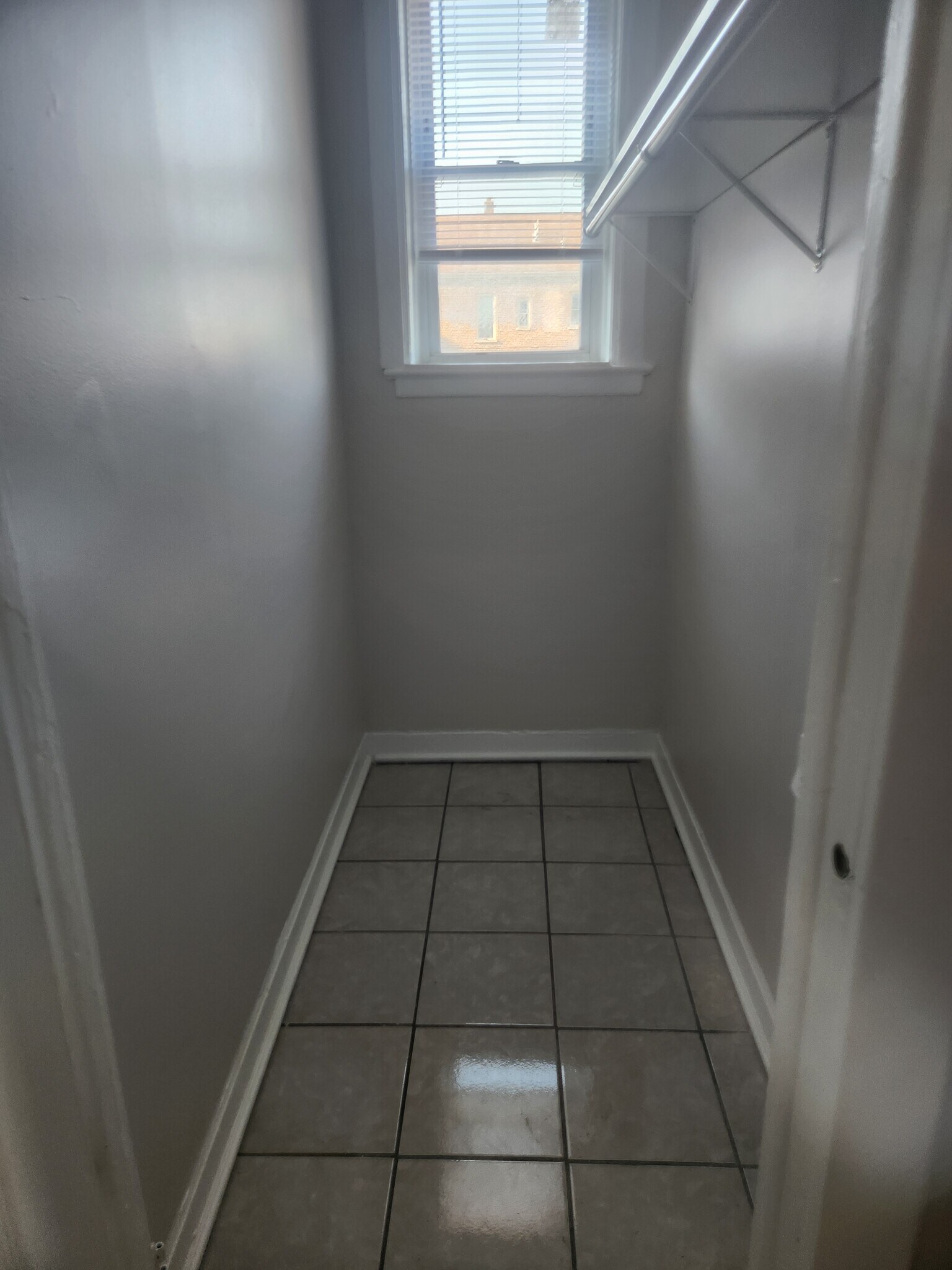Pantry - 2326 S Homan Ave