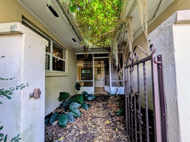 Building Photo - 4976 Oakbrooke Pl