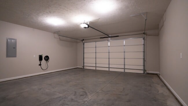 Building Photo - 4336 Dawn St