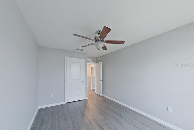 Building Photo - 8716 SW 44th Ct