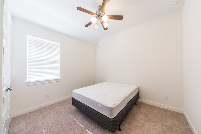 Building Photo - 27026 Soapstone Terrace Ln