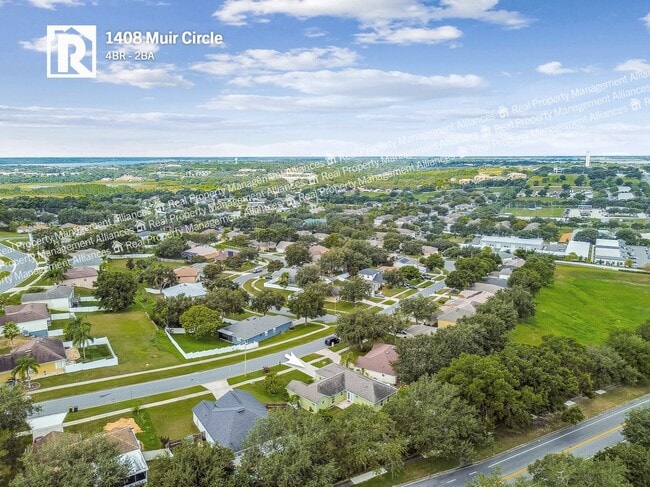 Building Photo - Charming 4-Bedroom Ranch with a Spacious L...