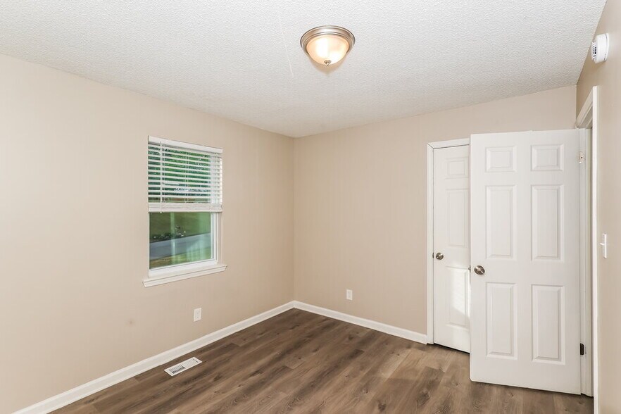 Building Photo - 4110 Cranwood Dr
