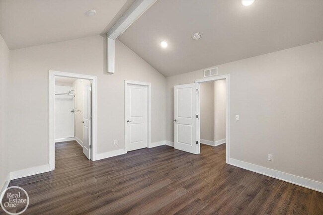Building Photo - 2676 Barrington Square