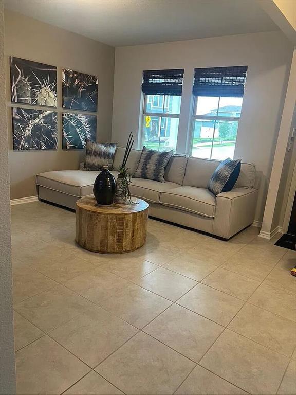 Building Photo - 2545 Pecan Island Dr