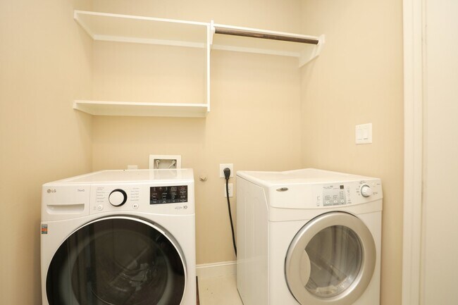 Building Photo - 1250 W 23rd St