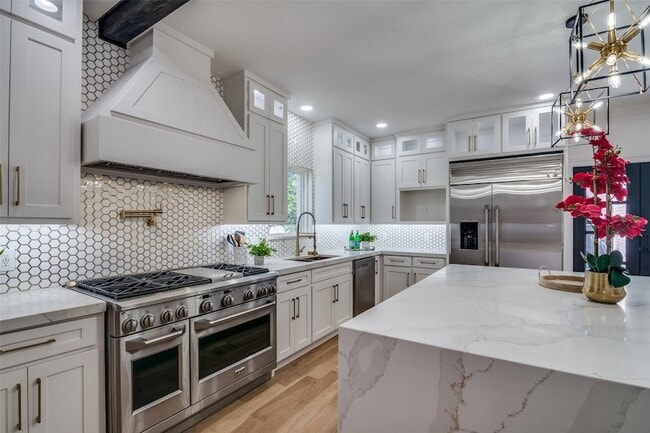 Building Photo - 200 Krohn Ct
