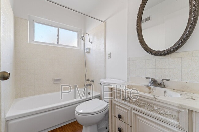 Building Photo - 12660 Lazard St