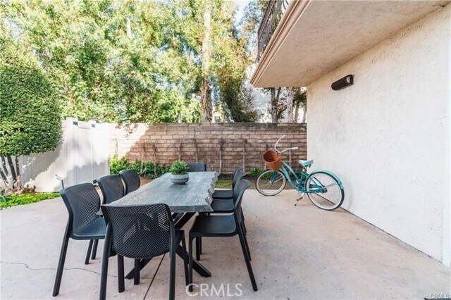 Building Photo - 21793 Planewood Dr