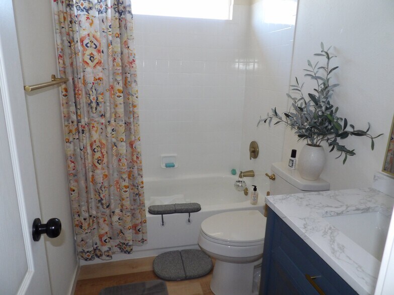 Building Photo - 9307 Prairie Clover Dr