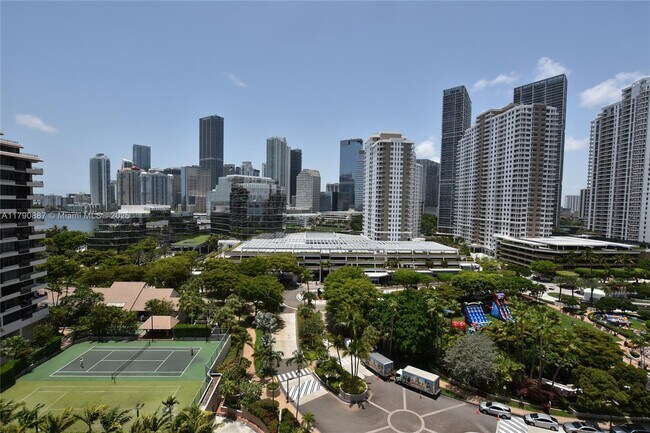 Building Photo - 540 Brickell Key Dr